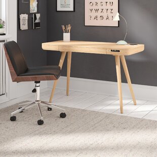 BRAYDEN STUDIO Yoakum Smart Computer Desk