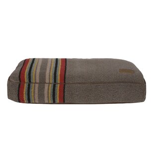 CAROLINA PET COMPANY Yakima Camp Washable Pet Pillow