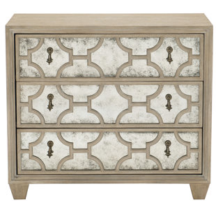 BERNHARDT Santa Barbara 3 - Drawer Bachelor's Chest in Sandstone
