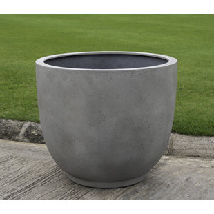 CAMPANIA INTERNATIONAL Danilo Handmade Pot Planter