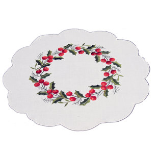 XIA HOME FASHIONS Holly Berry Polyester Embroidered Round Placemat (Set of 4)