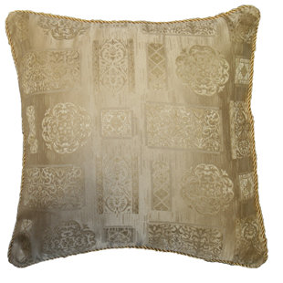 VIOLET LINEN Premium Damask Damask Throw Pillow