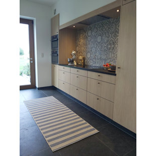 BEACHCREST HOME Marlene Flatweave Beige and Blue Rug