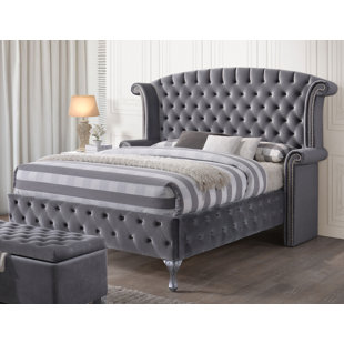 ROSDORF PARK Elington Tufted Upholstered Platform Bed