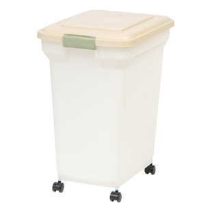 IRIS USA, INC. 1.815oz. Food Storage Container