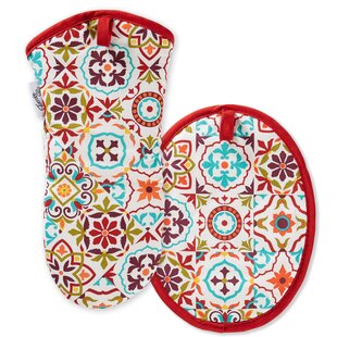 Watercolor Print Floral Oven Mitt and Potholder Set with Vintage-Style 