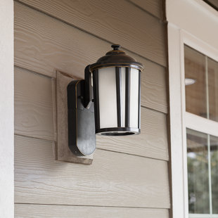Best Churchwell Traditional 1-Light Outdoor Wall Lantern By Darby Home Co Outdoor Lighting Churchwell Traditional 1-Light Outdoor Wall Lantern By Darby Home Co Outdoor Lighting
