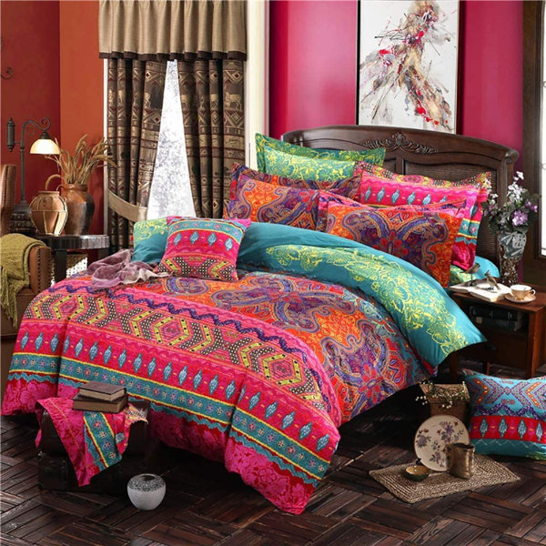 Stylized Pine Tree Retro Print Winter Quilted Bedspread & Pillow Shams Set 