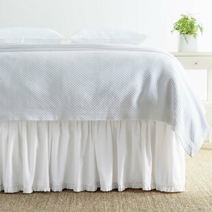 DAYBED  18"    WHITE  BED SKIRT  SPLIT CORNERS 