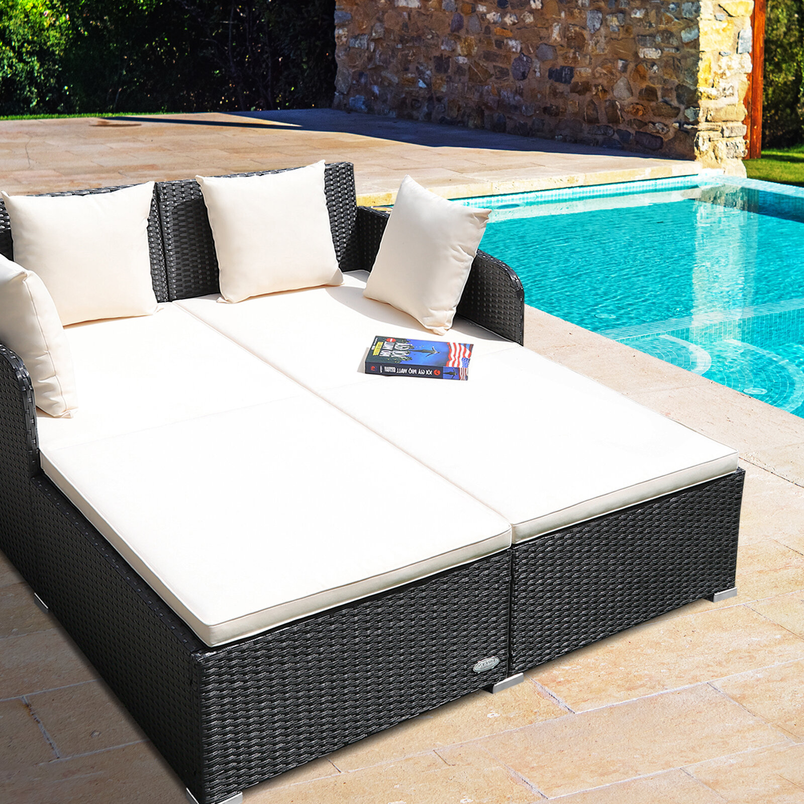 outdoor wicker daybed lounger