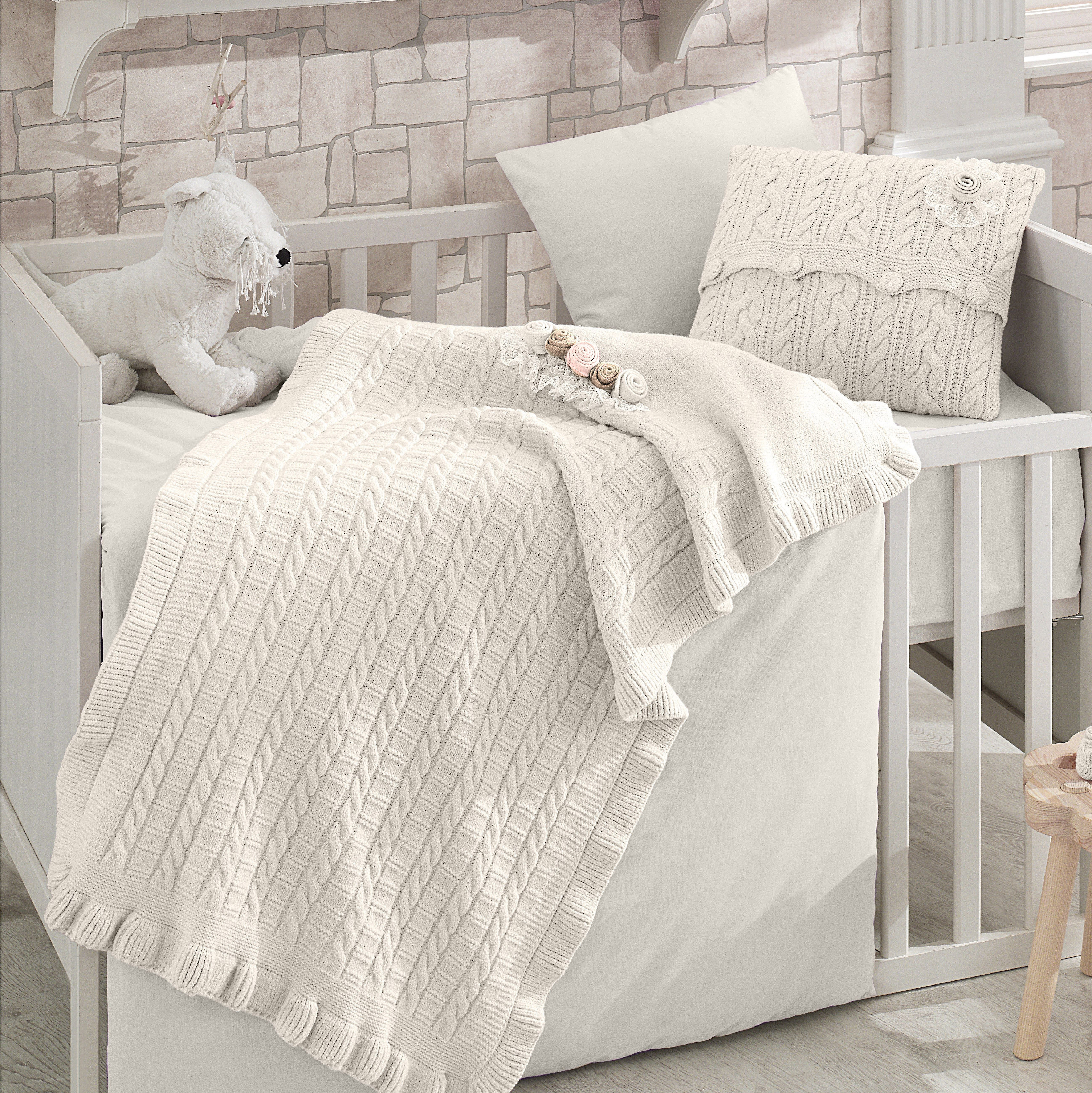 crib size bedding set