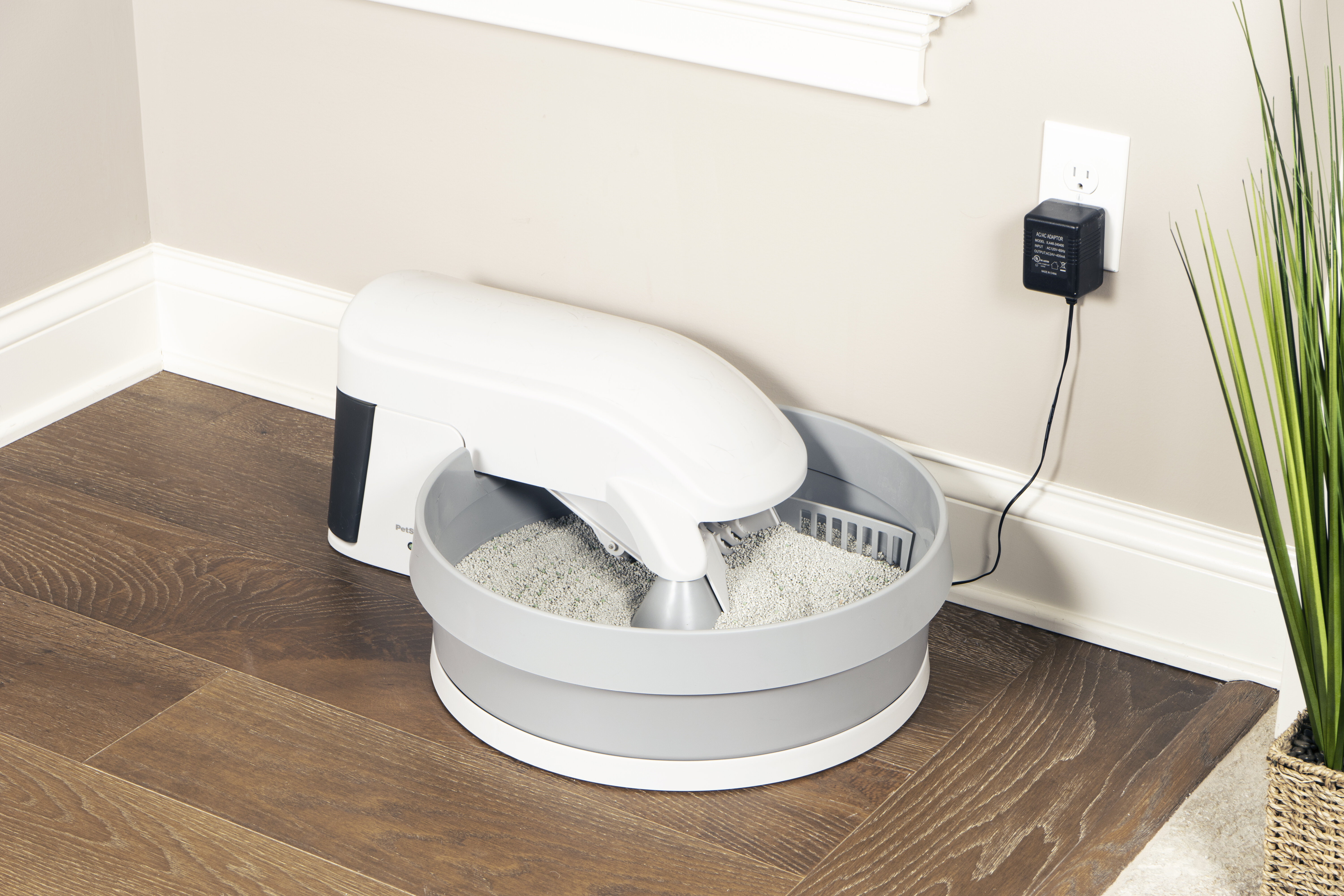 automatic self cleaning litter boxes