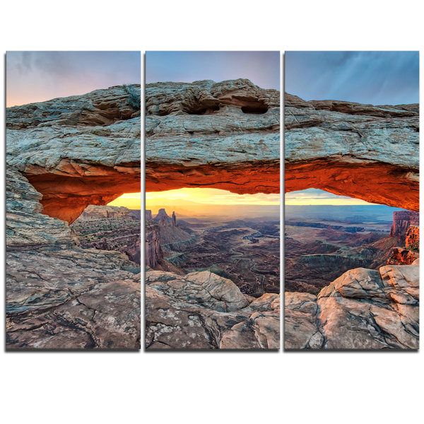Designart Sunrise At Mesa Arch In Canyon Lands 3 Piece Graphic Art On Wrapped Canvas Set Wayfair