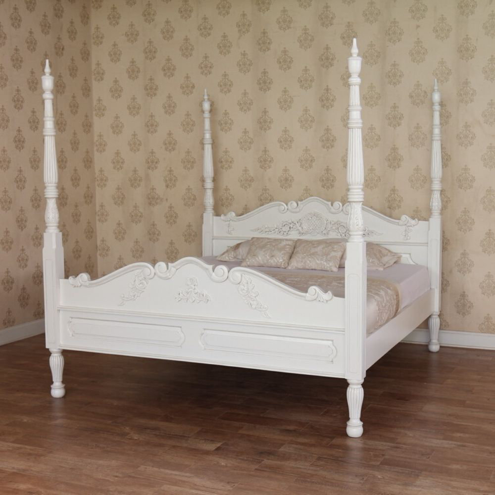 Four Poster Bed