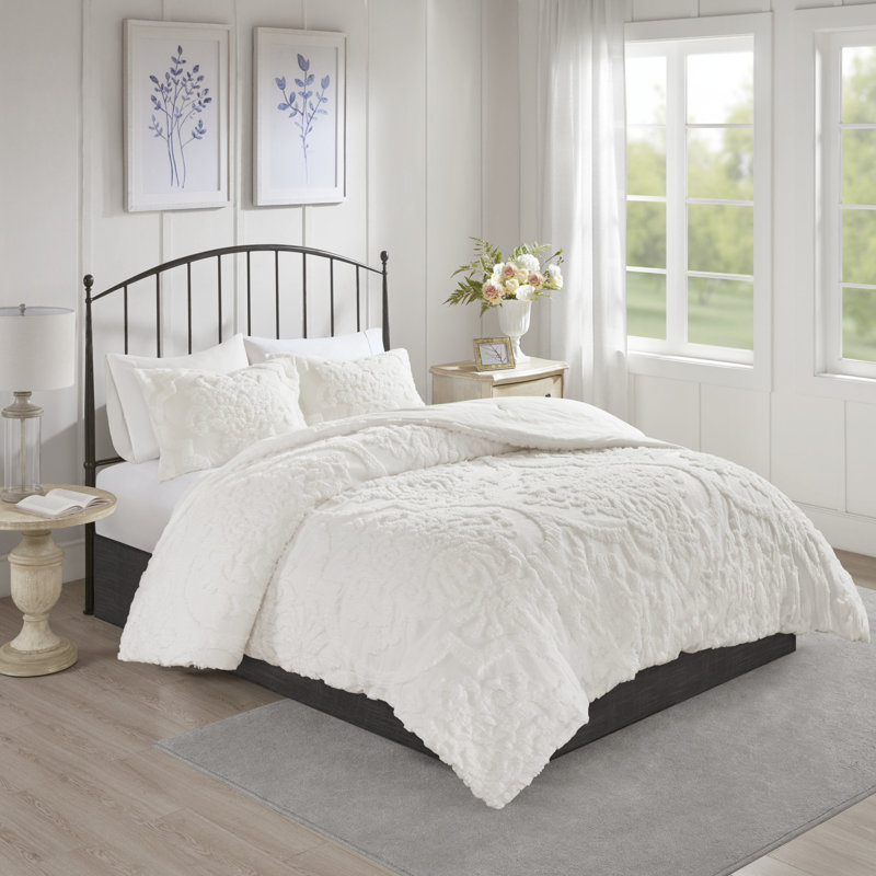 white comforter set