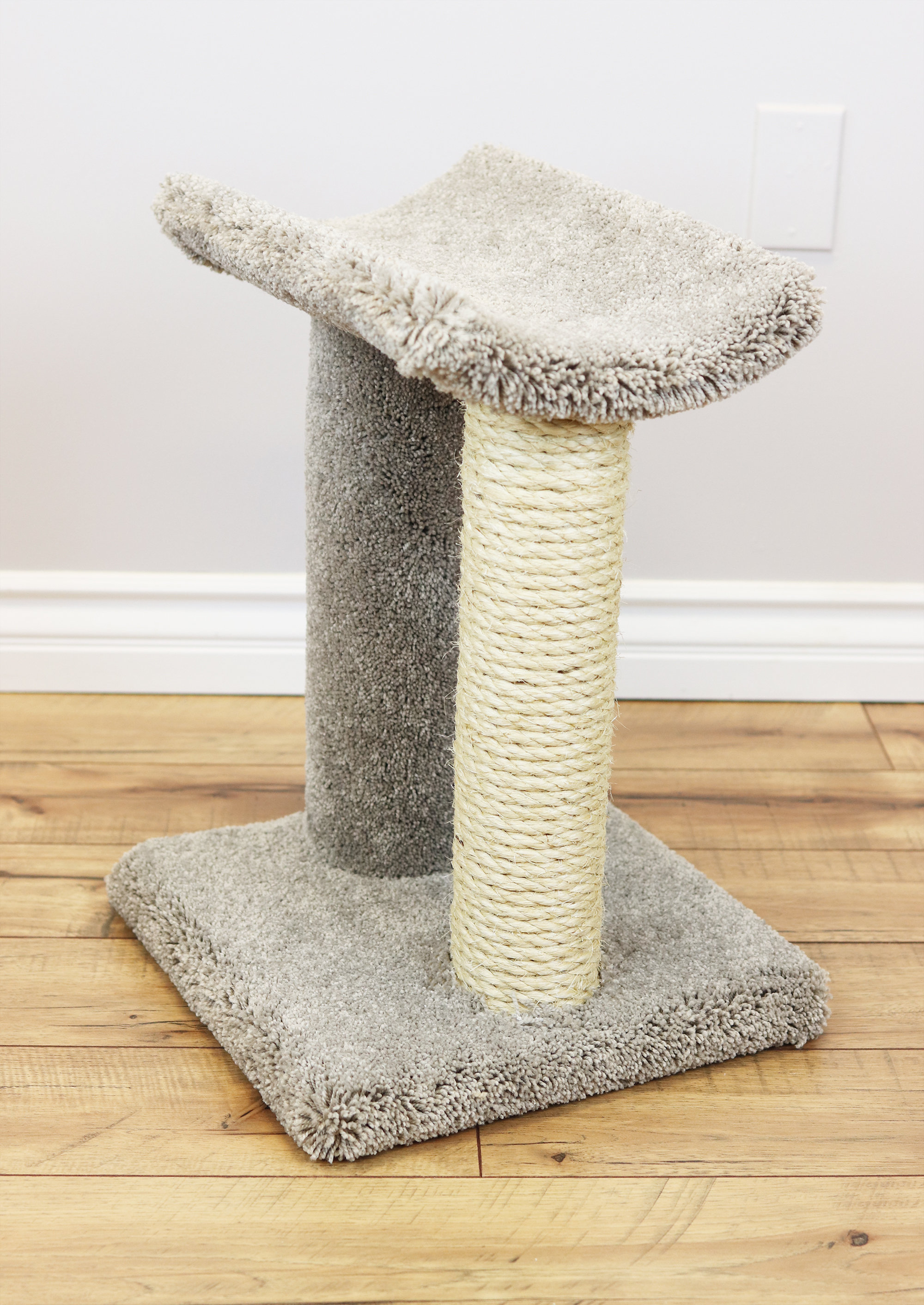 sisal rope cat scratching post