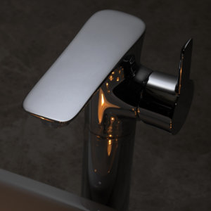 Belfry Bathroom Standard Badarmatur Balena mit A..