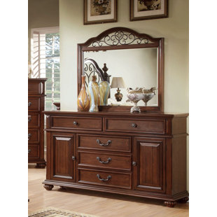 Lorrenzia 5 Drawer Combo Dresser with Mirror by Hokku Designs