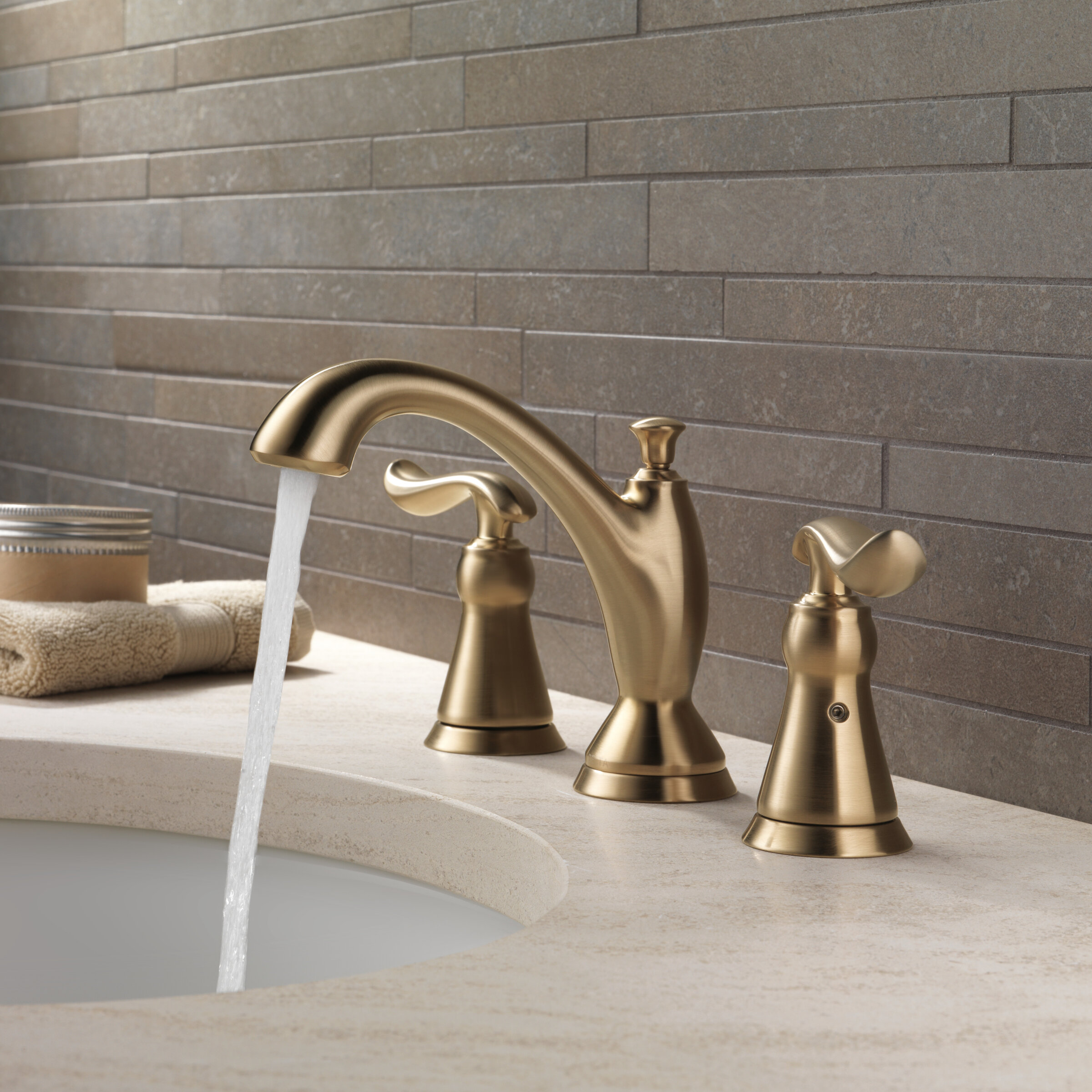 Linden™ Widespread Bathroom Faucet with Drain Assembly