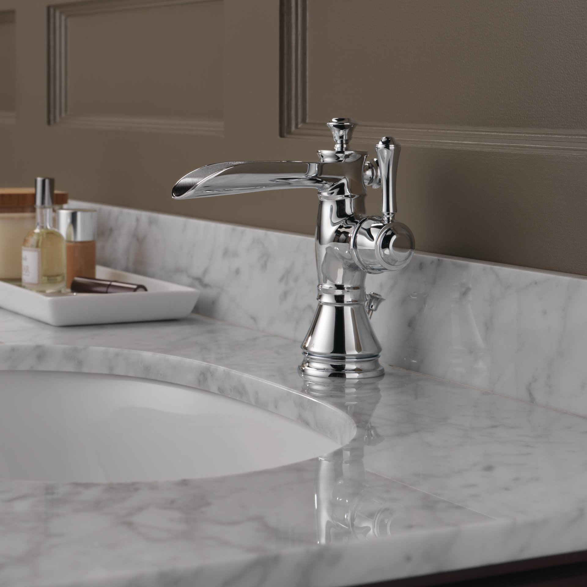 Delta Cassidy™ Single Hole Bathroom Faucet with Drain Assembly