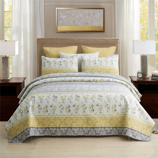 Ultra Soothing Gia Floral Quilted Coverlet Set 