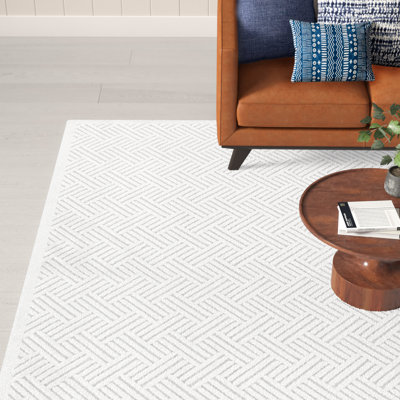 Geist Geometric White Area Rug 5x8 