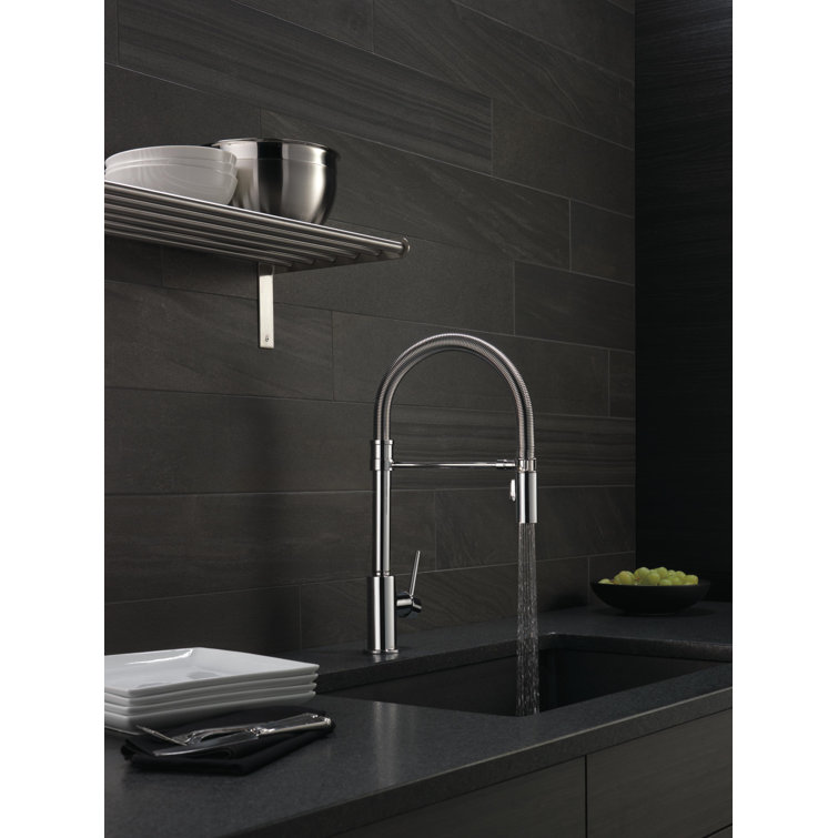 9659 Ks Dst Dst Ar Dst Delta Trinsic Pull Down Single Handle Kitchen Faucet With Magnatite Docking And Diamond Seal Technology Reviews Wayfair