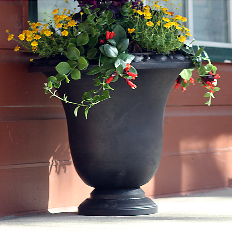 Arcadia Garden Products PSW Composite Urn Planter