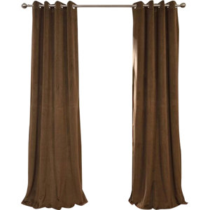 Pat Solid Grommet Blackout Velvet Thermal Single Curtain Panel