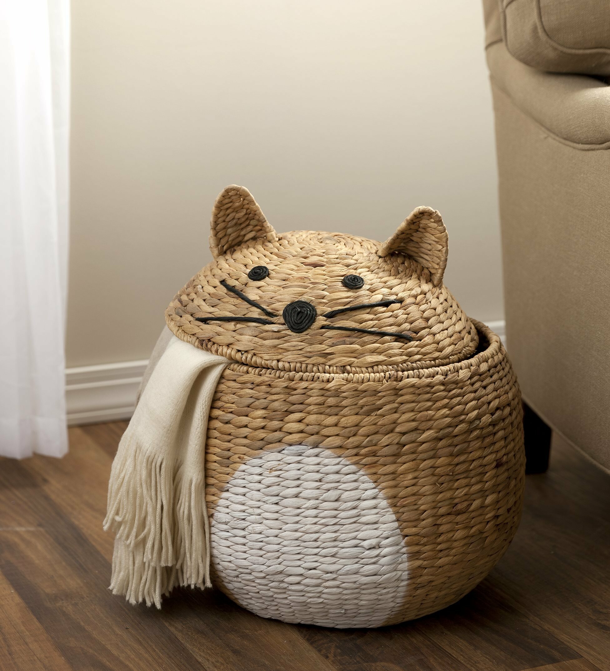 Woven Cat Shaped Storage Basket 