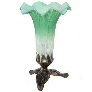 Dowsett Leaf Base Lily 8.25