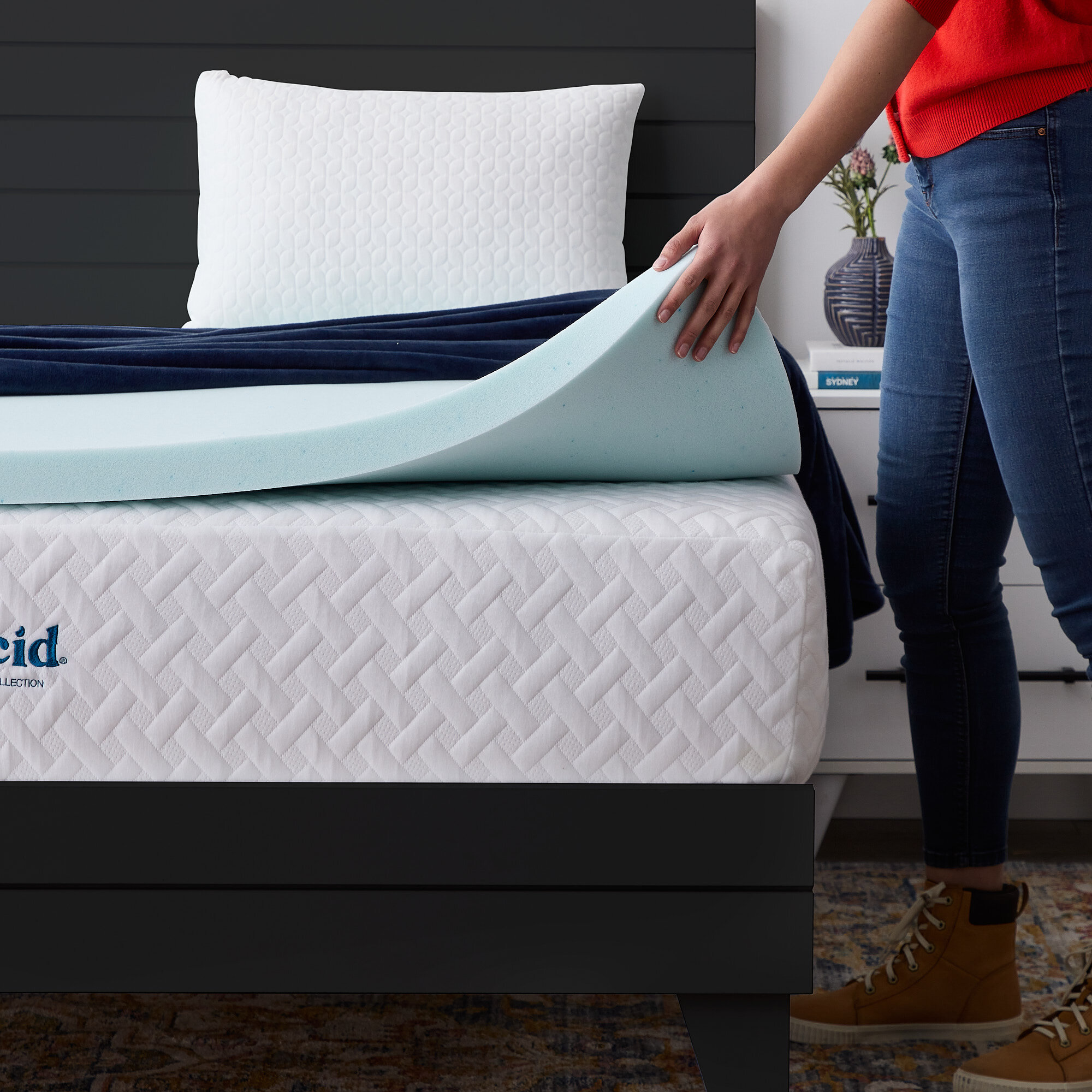 Lauraland Memory Foam Mattress Topper Twin XL CertiPUR-US 2-Inch Active Cooling Design Bed Topper with Removable Hypoallergenic Cover
