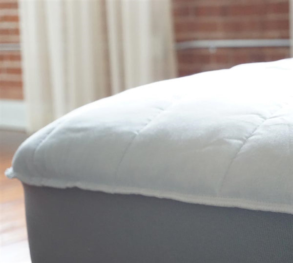 Alwyn Home Extra Thick Polyester And Cotton Blend Mattress Pad