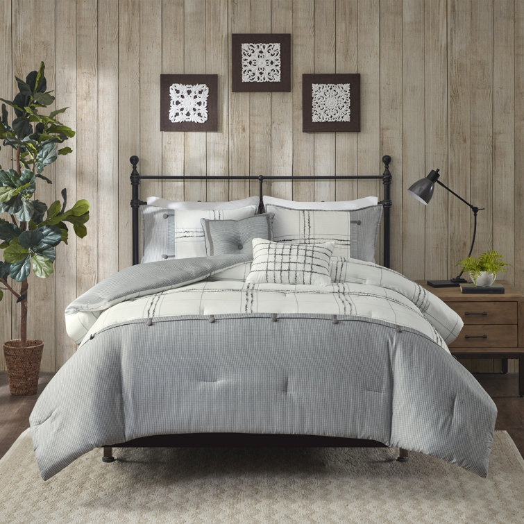 throw pillows for grey comforter