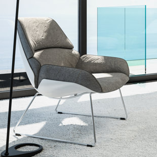 Relaxa Lounge Chair by Diamond Sofa