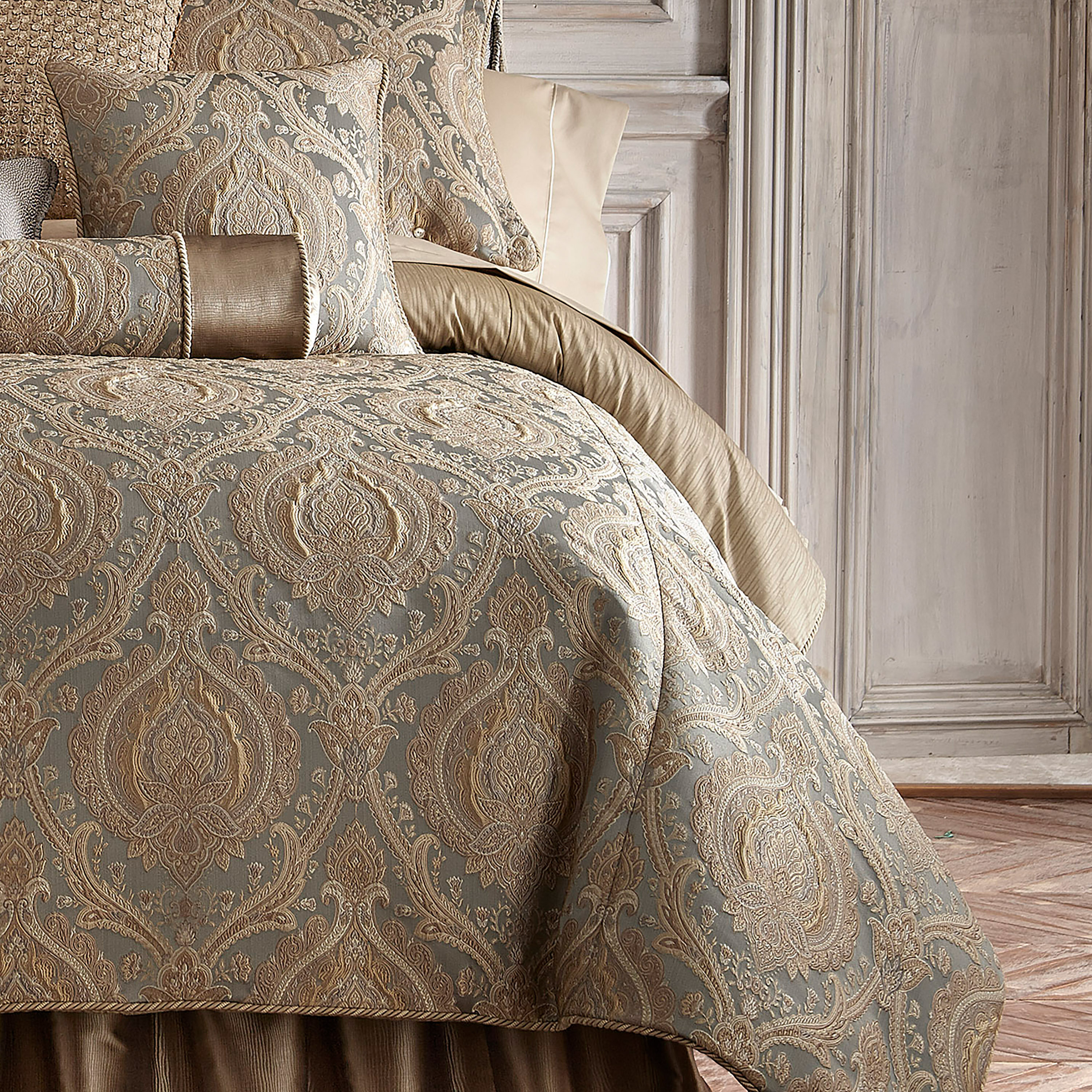 Astoria Grand Cully Damask Reversible Comforter Set Wayfair