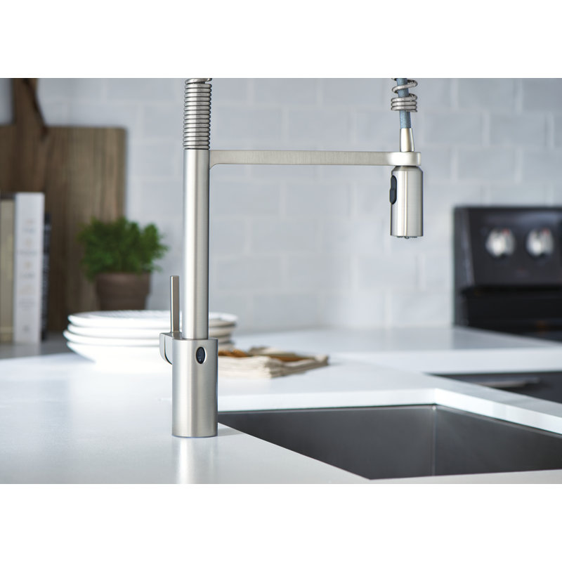 Moen Align Pull Down Touchless Single Handle Kitchen Faucet With Motionsense And Powerclean Technologies Reviews Wayfair