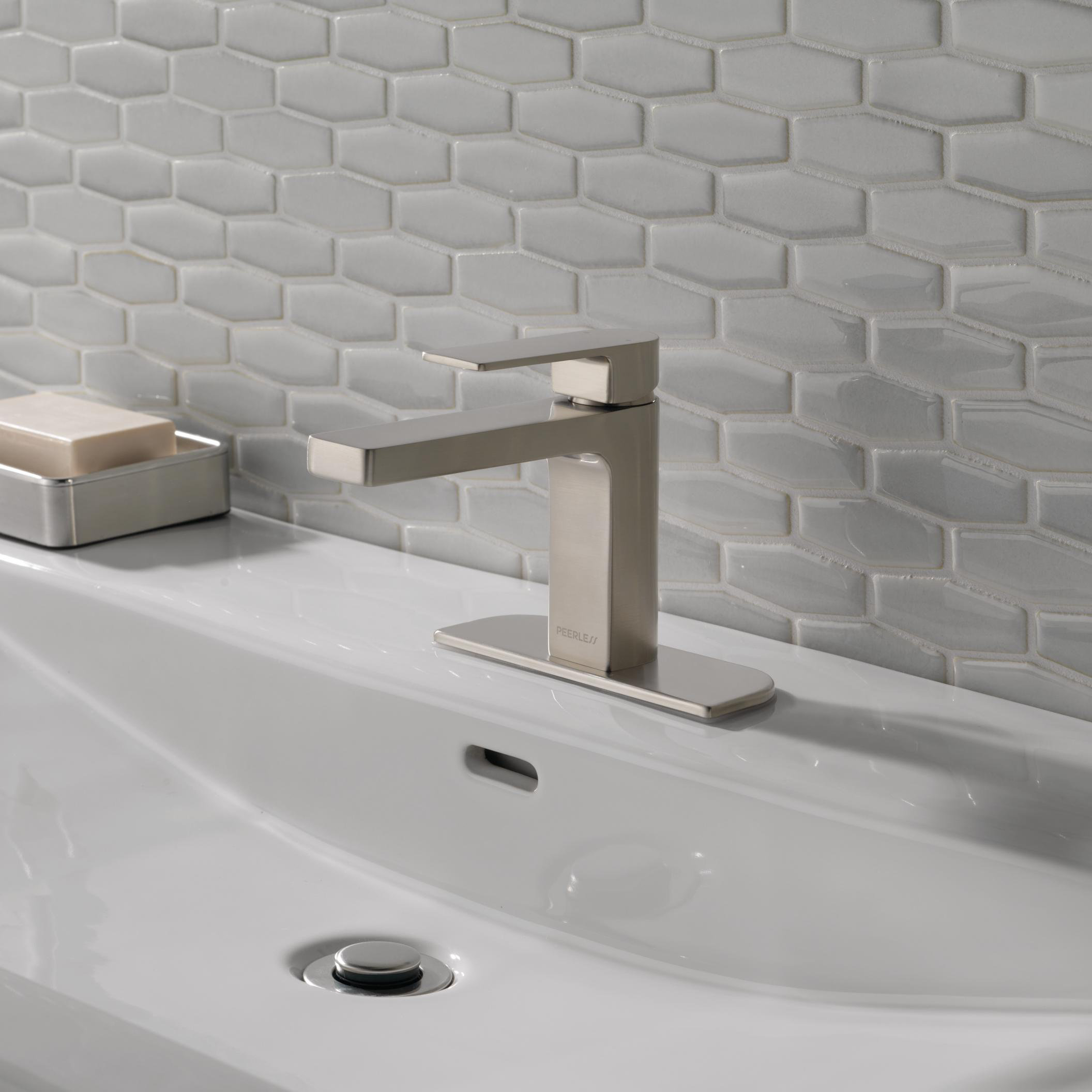 Peerless Xander Single Hole Bathroom Faucet With Drain - Chrome, Single Handle Contemporary Design
