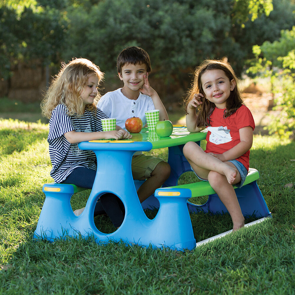 childrens table and bench set