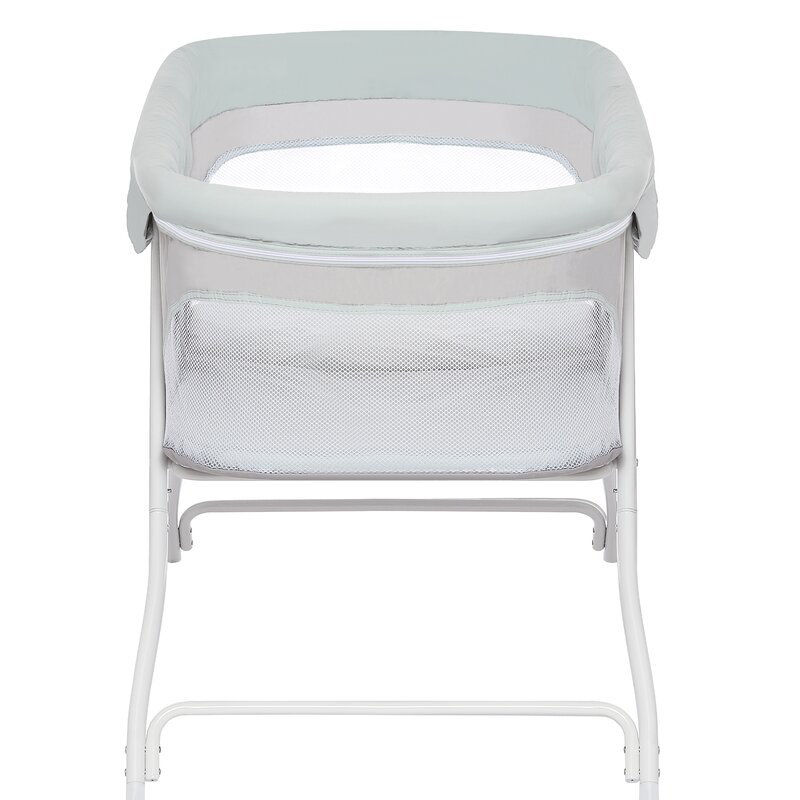 dream on me traveler portable bassinet