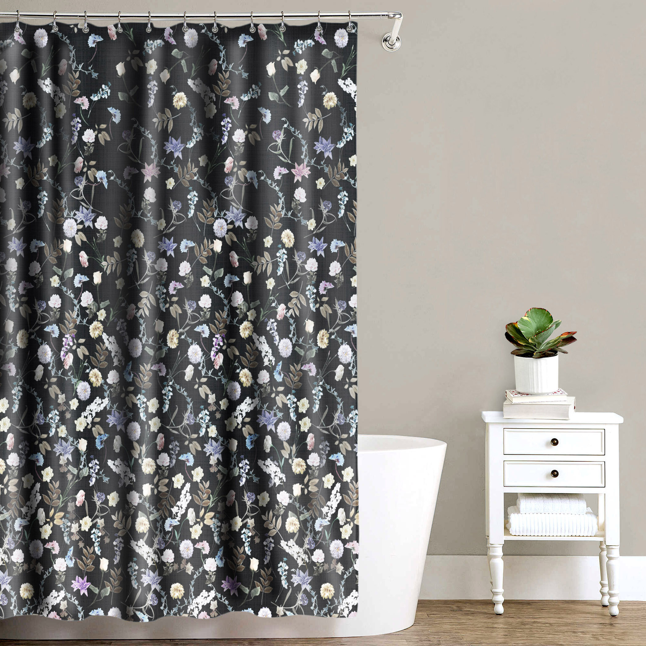 bathrooms with shower curtains