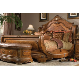 Cortina Sleigh Bed