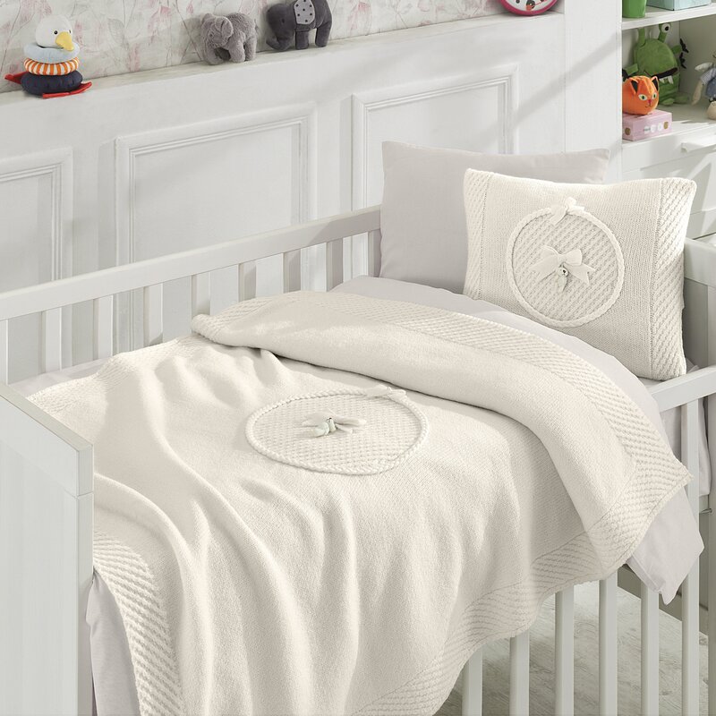 Greyleigh Colmesneil Bear 6 Piece Crib Bedding Set ...