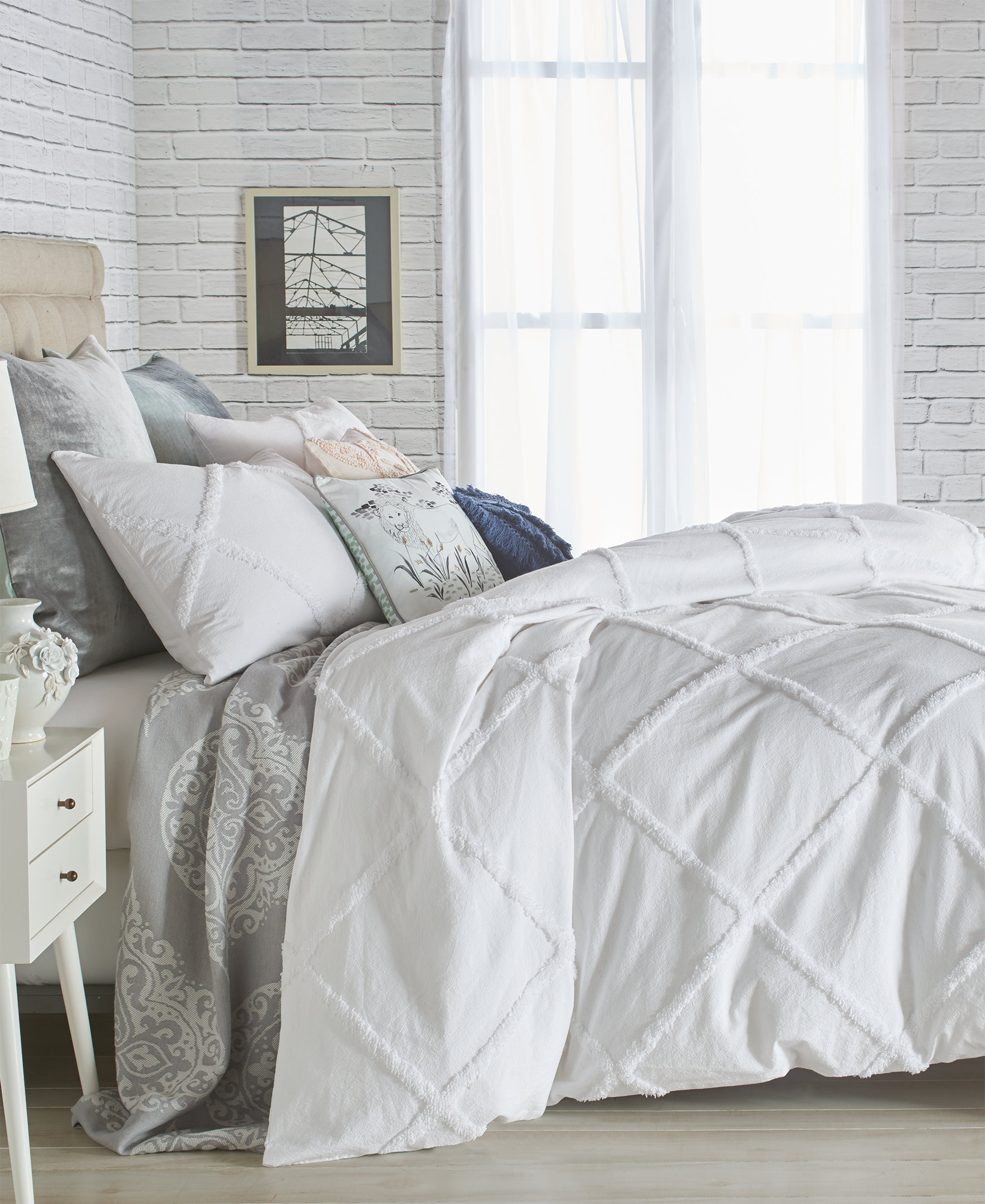 Shameka Chenille Lattice Comforter Set For See 20 Photos 215 Dew Street King On 3 Bed 4 Bath House Mls N4684542 Market Stats Schools Travel Times