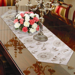 Find The Best Table Runners Find The Best Table Runners