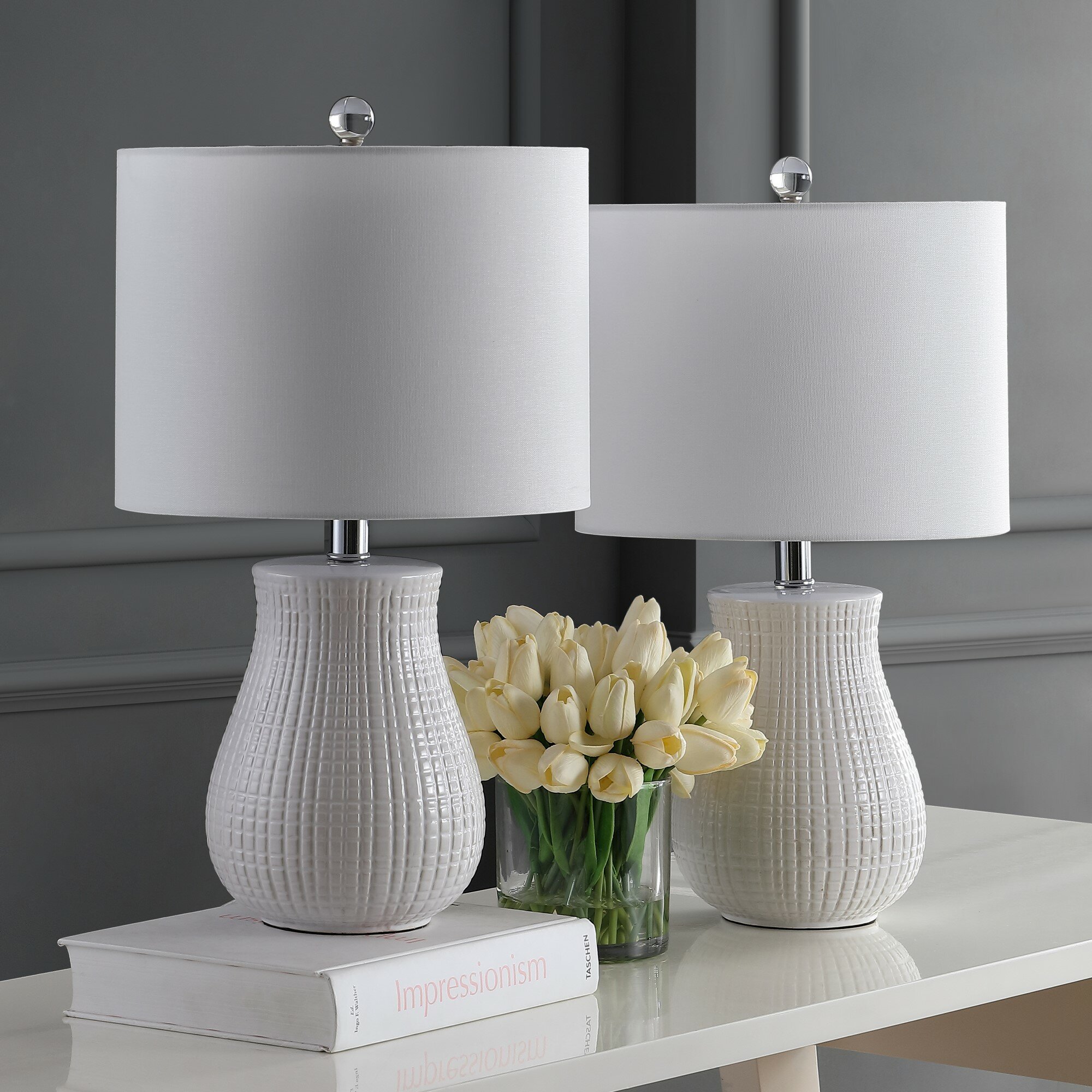 Highland Dunes Ahrens White Table Lamp 