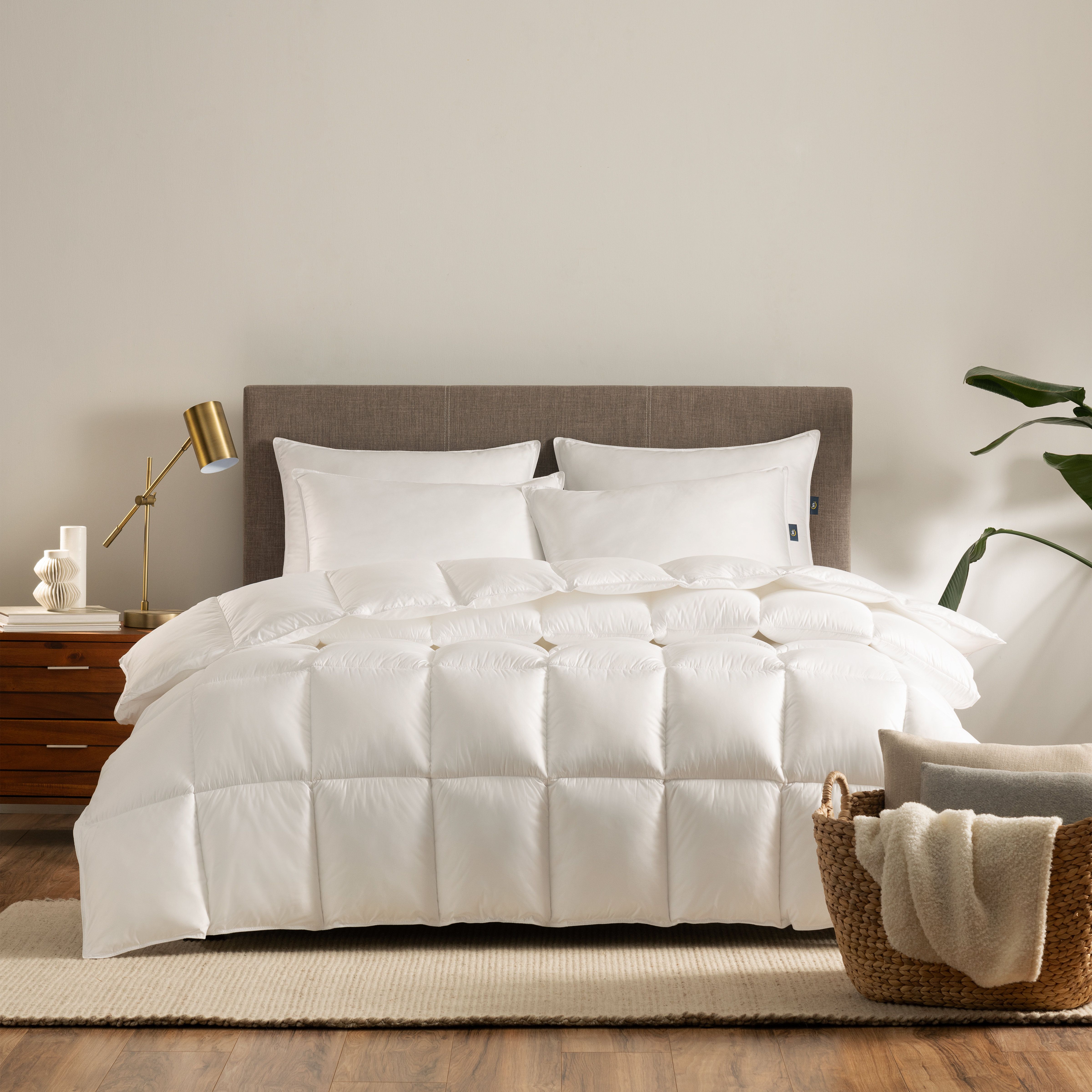 Serta Down Illusion Down Alternative Extra Warmth Comforter, Full/Queen, White