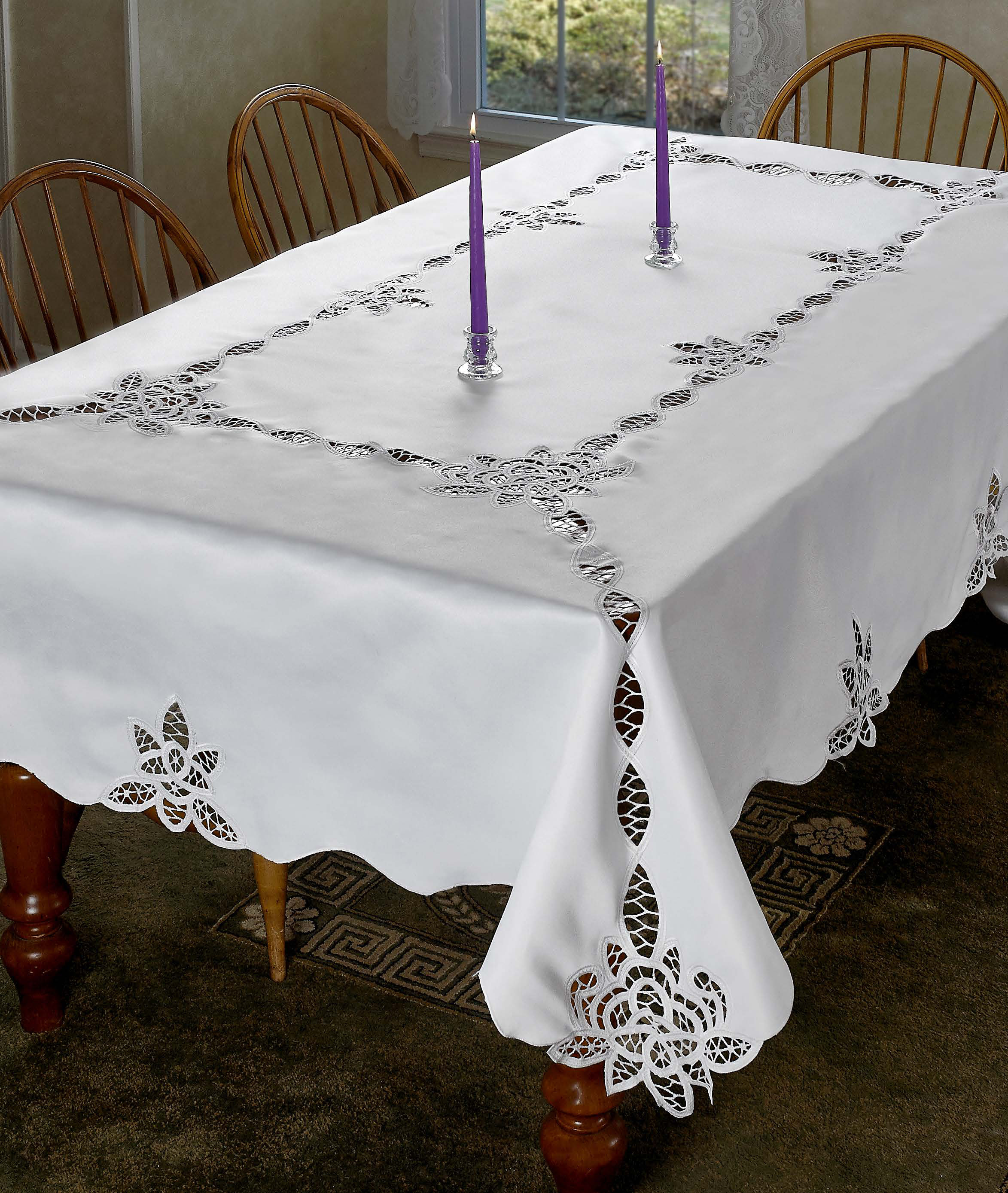 Charlton Home® Ridgehaven Floral Tablecloth & Reviews | Wayfair