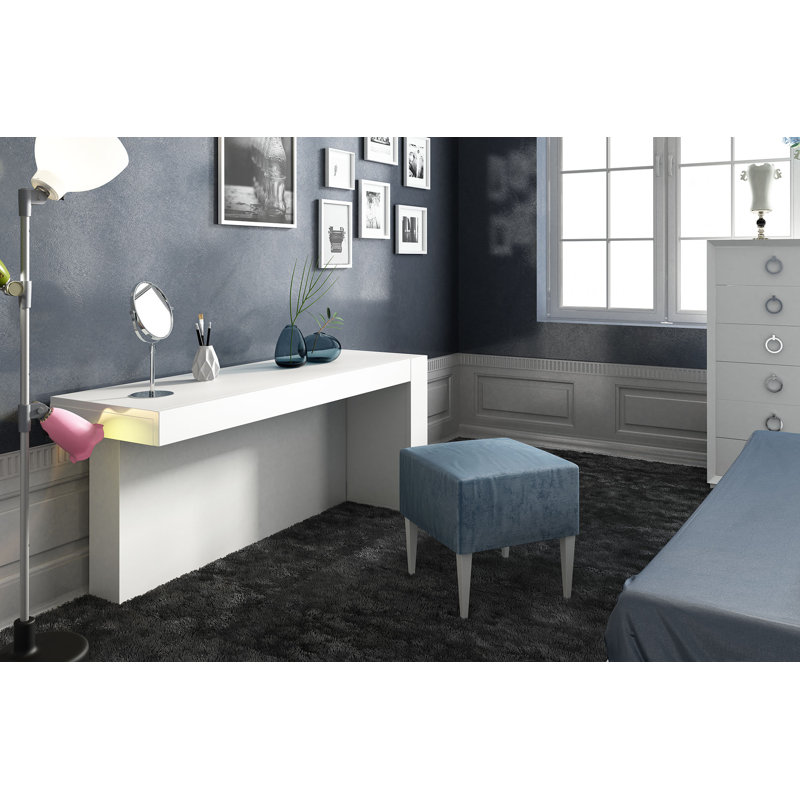 Everly Quinn Kirkwood Bedroom Makeup Solid Wood Vanity Set ...