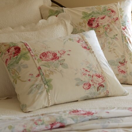 lurdes rose duvet cover